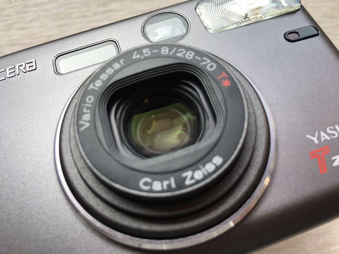 全新品］yashica T*zoom 蔡司鏡頭底片相機, 相機攝影, 相機在旋轉拍賣
