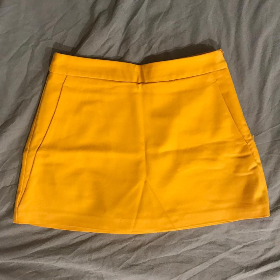 zara yellow mini skirt
