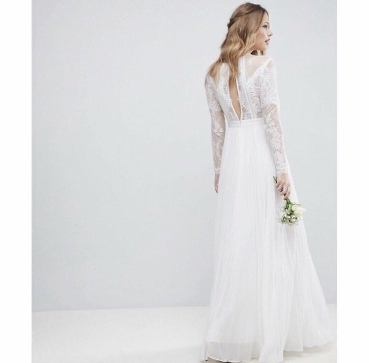 ASOS White Long Sleeve Lace Bodice Maxi Wedding Dress with Pleated Skirt Women s Fashion Muslimah Fashion Dresses on Carousell