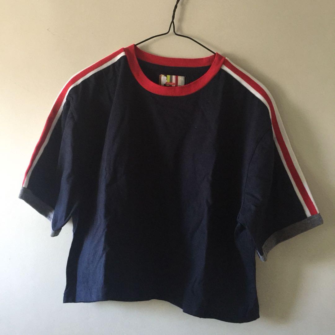 Bench Crop Top (Category: Sleeveless) located in Manila. Submitted by twiggleph (Listing ID 238233352, Image 2). Description: Brand New!! .