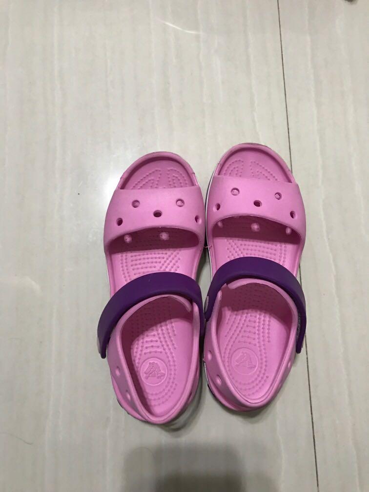 crocs j1