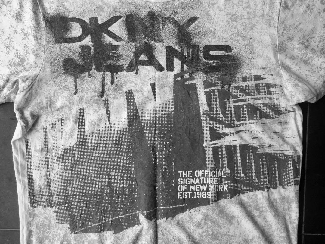 DKNY JEANS DONNA KARAN NEW YORK T SHIRT Men s Fashion Tops