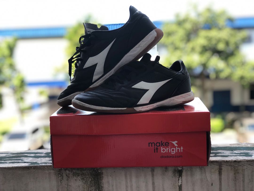 Futsal Shoes Diadora Men s Fashion Footwear Dress shoes on