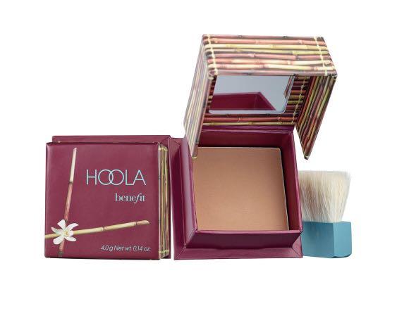 Hoola Bronzer Mini (Category: Makeup) located in Singapore. Submitted by jacqueent (Listing ID 238314721, Image 1). Description: .