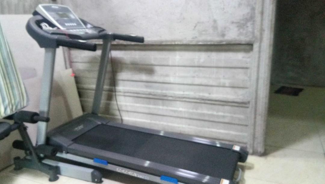 Life Gear 97785 ACTIVE PLUS PROGRAMMABLE MOTORIZED TREADMILL