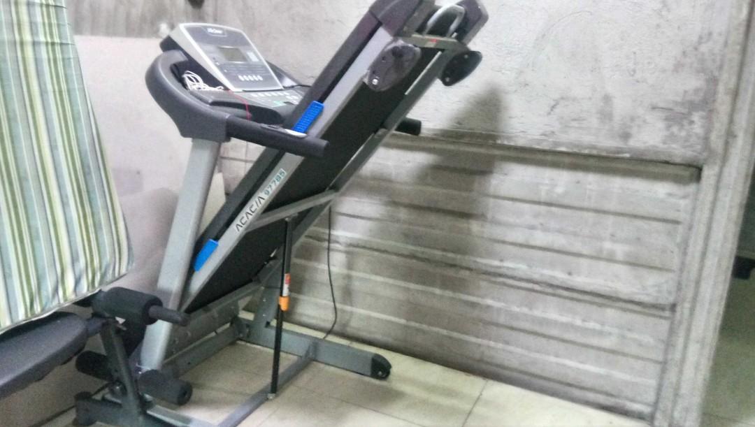 Life Gear 97785 ACTIVE PLUS PROGRAMMABLE MOTORIZED TREADMILL