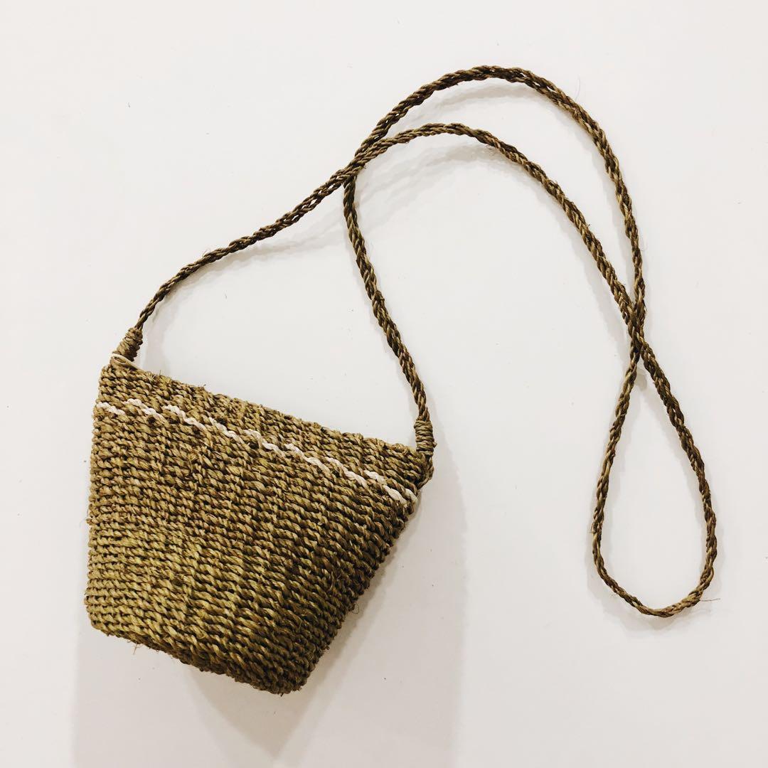 Native Abaca Sling Bag (Category: Cross-body Bags) located in Marikina City. Submitted by camscloset.ph (Listing ID 238182366, Image 2). Description: Native abaca bags from Bicol Colors available: Brown + blue Yellow green Brown + pink Blue Cream + blue Brown Brown + pink (woven) Green .