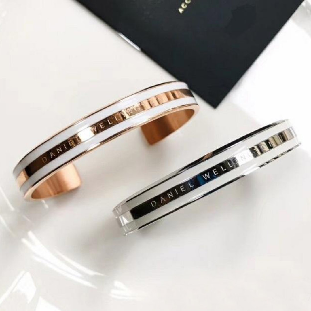Classic on sale bracelet dw