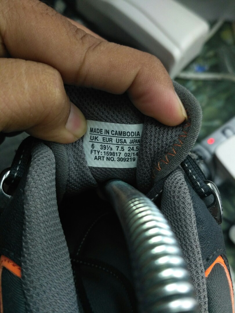 salomon contagrip hiking shoes