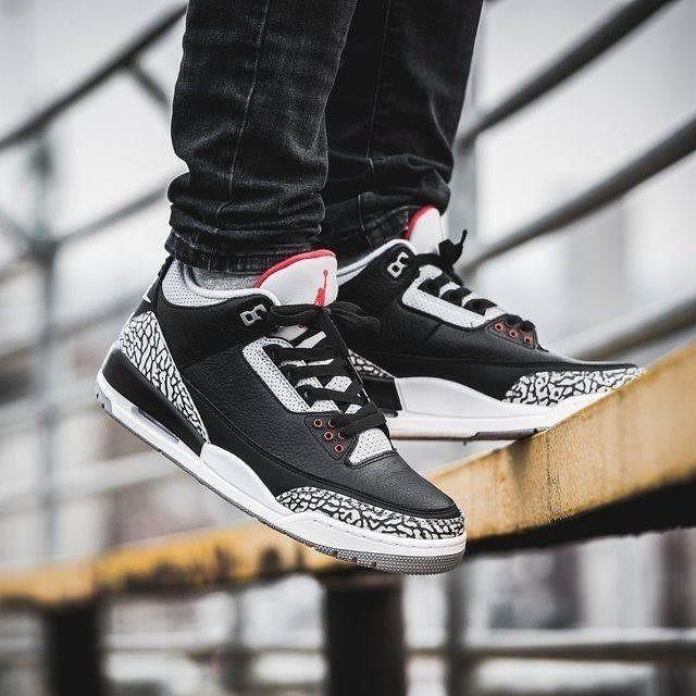 Sepatu Nike Jordan 3 White Cement Fesyen Pria Sepatu Sneakers Di Carousell