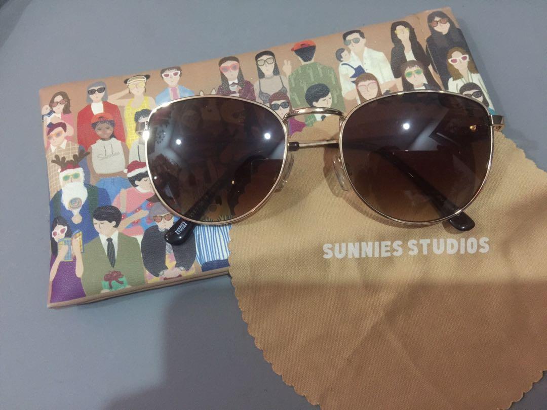 Sunnies Studios The Guy in Sepia G (Category: Sunglasses & Eyewear) located in Pasig City. Submitted by kpmtkjd (Listing ID 238208731, Image 1). Description: .