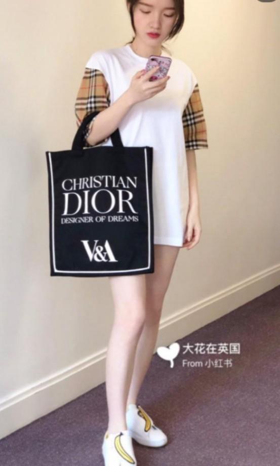 Christian dior deals v&a tote