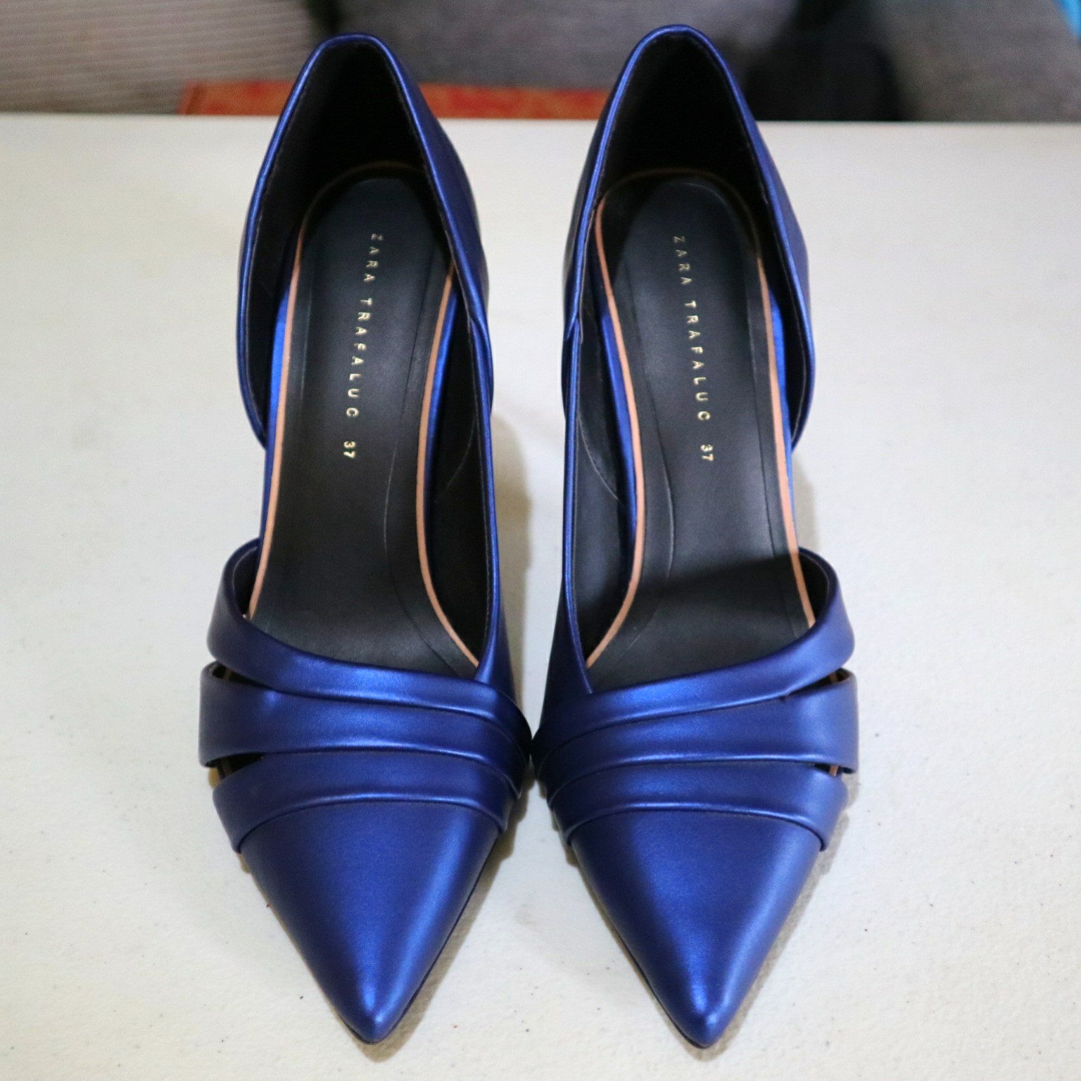blue high shoes