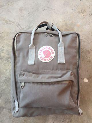 Fjallraven kanken backpack