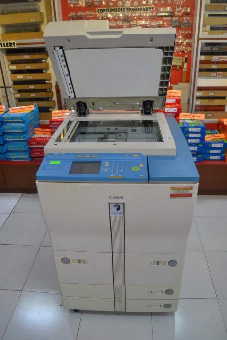 Xerox Copier Machine (Category: Printers, Scanners & Copiers) located in Quezon City. Submitted by copieronline_katipid_trading (Listing ID 238460604, Image 3). Description: This listing is hosted on Carousell on behalf of OLX Philippines. Model: CANON IR6000 FEATURES: • Heavy Duty & Digital Laser Copier (Touch screen) • 100-sheet re-circulating document feeder • Auto feed programmable image • 60 copies-per-minute speed • Scan once, Print many • 