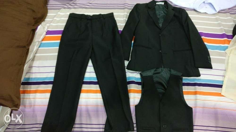 zach mach suit onesimus barong mango jacket (Category: Coats, Jackets and Outerwear) located in Pasay City. Submitted by alphaq21 (Listing ID 238482629, Image 2). Description: Zach n mach size 62 (shiny) set 1,500 Zach n mach size 60 set 1,300 Armour sold Onesimus size 10 jusi barong 800 pesos Mango hooded jacket sakto lang on my 11 year old son 800 Near Gil puyat lrt pasay.