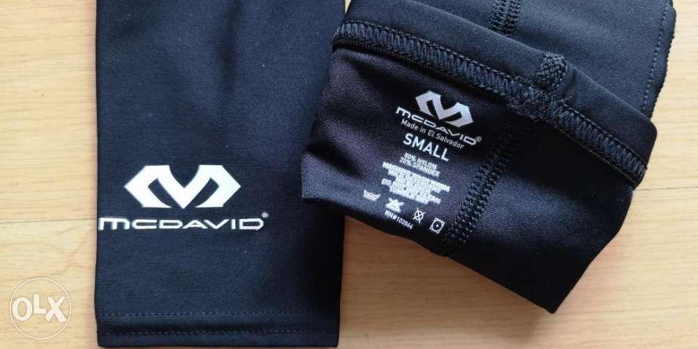 Mcdavid original armsleeve tights tankshirt (Category: Activewear) located in Las Pinas. Submitted by mikerc (Listing ID 238484638, Image 3). Description: MCDAVID (guaranteed all original) Elite hex shooter arm sleeve single P1,200 (small size) Hex Tuf 3/4 length tights P2,000 (small size) Hex Tank Shirt/3-pad P2,500 (small size) All items are new and never been used Meetups in Sm Southmall or Alabang Town Center.