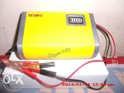 12V Smart Battery Charger Car Battery