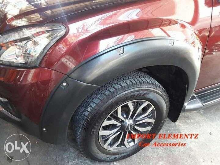 Isuzu Mux Bushwacker fender flare offroad Mu x Plastic Thailand, Car