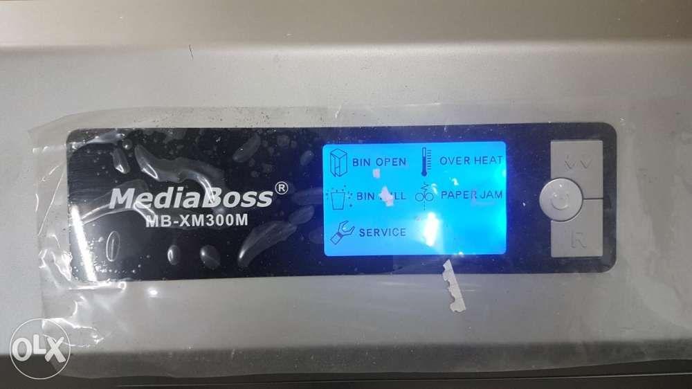 Heavy duty paper shredder (Category: Office & Business Technology) located in San Juan City. Submitted by topseller3288 (Listing ID 238493998, Image 2). Description: This listing is hosted on Carousell on behalf of OLX Philippines. Bnew heavy duty shredder. Can continuosly shred for 1 hour. 220v. Pick up or free delivery within mm. Demo unit can be seen at greenhills san juan. Unit is around 70kg.