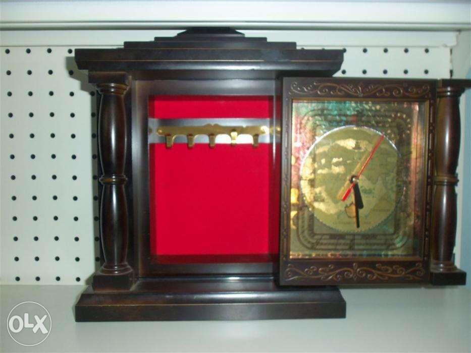 Japan Artistic Wall Clocks with hidden keyholders (Category: Frames & Pictures) located in Quezon City. Submitted by fernan_jaranilla (Listing ID 238495599, Image 2). Description: Copper Craft Clock with hidden keyholder and music - Php 1,500 Material: PVC Mobile inquiries get faster replies. Not always online. Please check us out and like our page Finders Keepers PH on F_B for more items and new updates. Thanks..