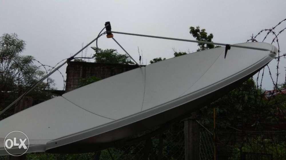 8ft Jonsa Cband Satellite Dish Antenna 240cm (Category: TV Parts & Accessories) located in Mandaluyong City. Submitted by billyun (Listing ID 238504111, Image 2). Description: For Sale Satellite Dish Antenna Brand: Jonsa Size:8ft or 240cm Type:Solid type - Petal-type with satellite stand ** Features: -Receiving all single and dual polarized C-band satellite signals -Receiving horizontal and vertical signal -Excellent DRO and gain flatness -Qualif