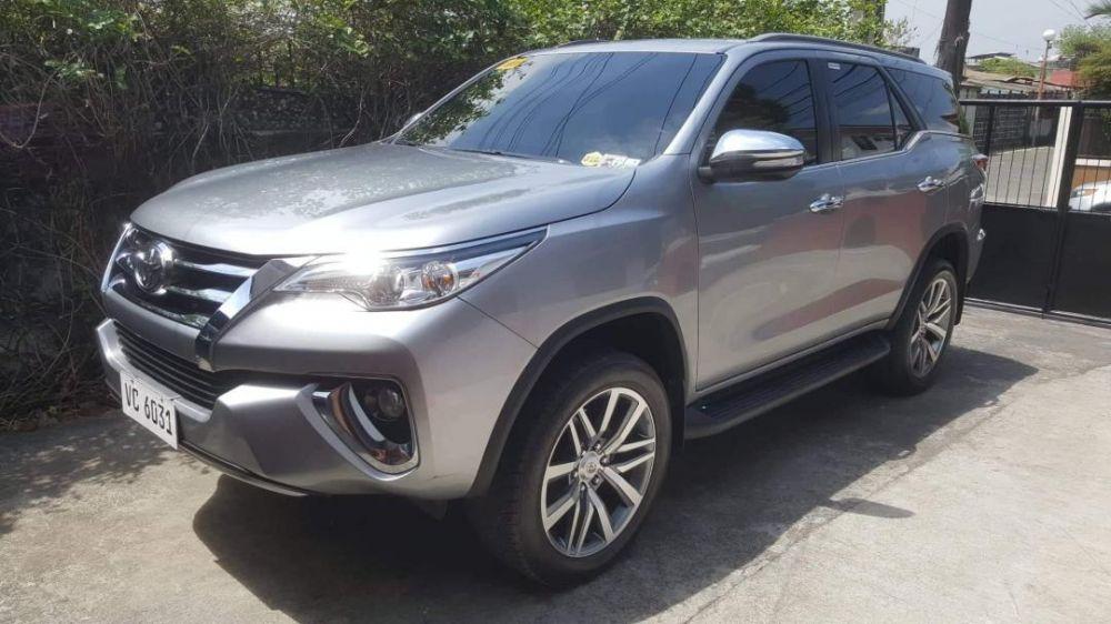 Toyota Fortuner or Hilux 20 Inch OEM Mags with Toyo Proxes ST2 Tires ...