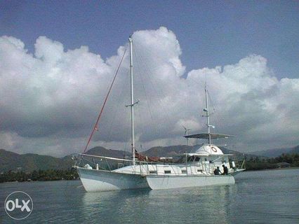 Motor Sailing Yacht Trimaran