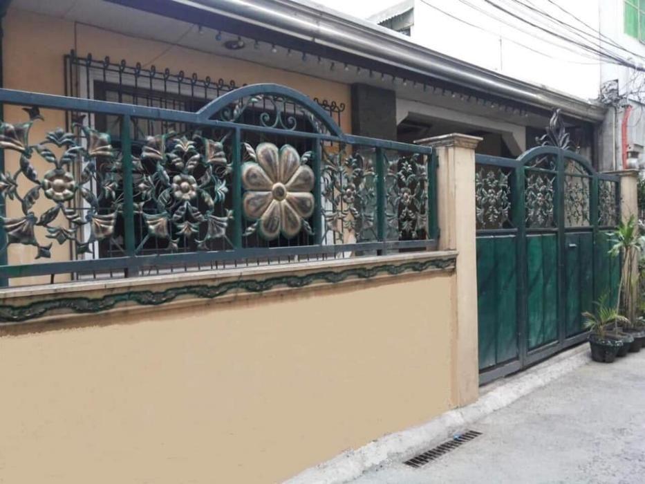 Bungalow Type Brgy Rizal Makati City, Property, For Sale, House & Lot