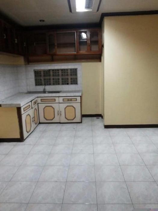 Bungalow Type Brgy Rizal Makati City, Property, For Sale, House & Lot