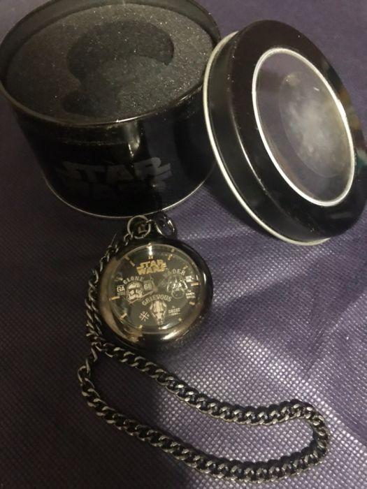 Authentic Disneys Attack On Titan Pocket Watch, Men's Fashion, Watches ...