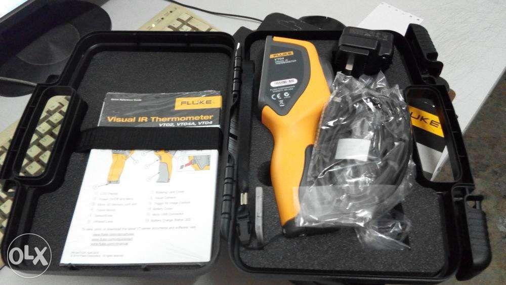 visual IR thermometer fluke VT04 (Category: Pest Control) located in Manila. Submitted by edgar.mondejar (Listing ID 238523211, Image 2). Description: A) VISUAL IR THERMOMETER 1 unit P 80,000.00 infrared heat map blending : 0, 25, 50, 75 percent model : VT04 brand : fluke made : usa.