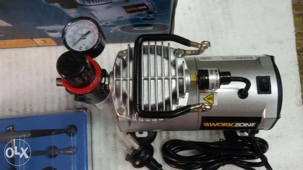 Workzone airbrush compressor kit ECABK02 90watts 230V brandnew