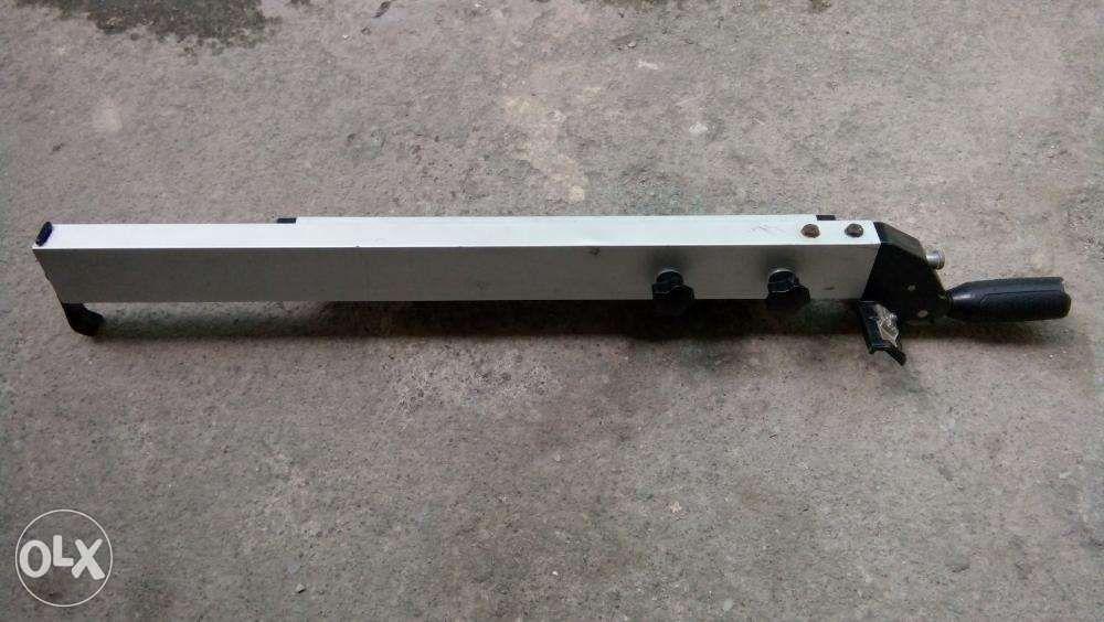 Ryobi table saw guide for model RTS1825RG, Furniture & Home Living