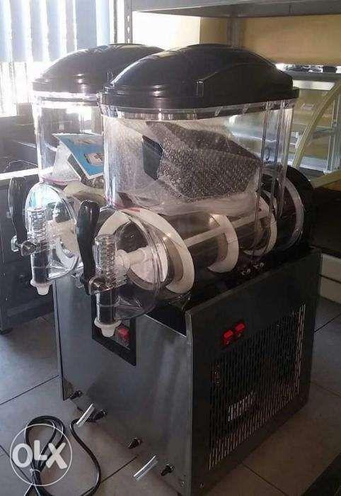 SLUSH MACHINE Brand Spaceman Double Bowl (Category: Refrigerators and Freezers) located in Manila. Submitted by cosmicmachineries (Listing ID 238532692, Image 2). Description: - Compact and luxurious in design - Frozen and liquid drinks 2 in 1 machine. - High quality in compressor and wonderful working performance. - Food grade high density polycarbonate bowl, health and environment protection. MODEL: SC 2 (BLACK) Voltage: 220v / 60Hz Power: 700 