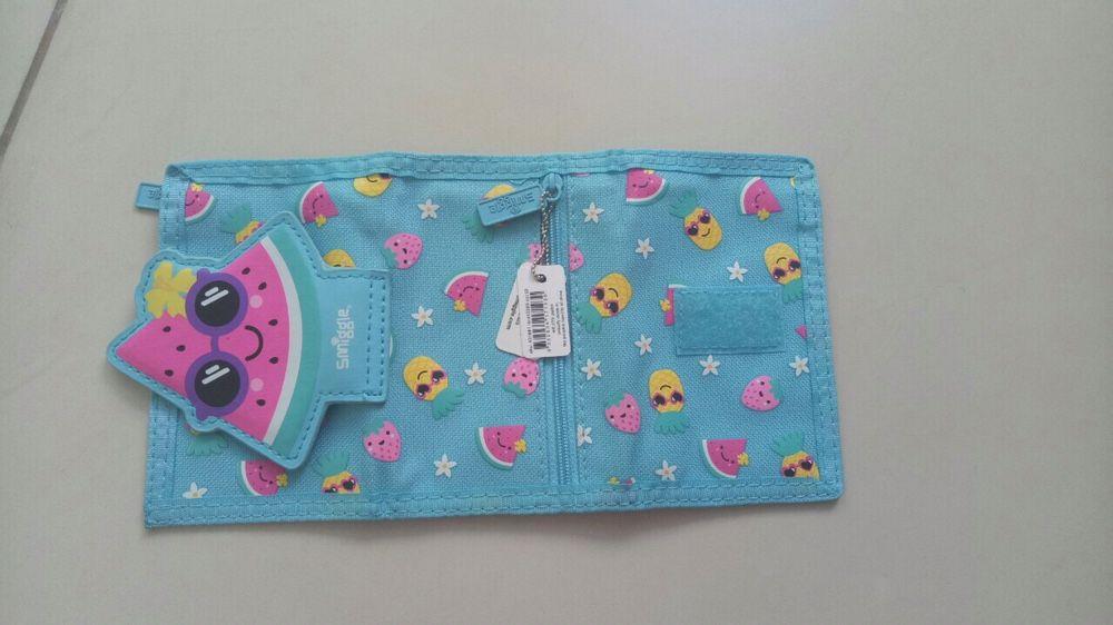 Brand new Smiggle wallet (Category: Wallets & Card holders) located in Manila. Submitted by ann.uy (Listing ID 238534816, Image 2). Description: Brand new from Australia Shipping c/o buyer.