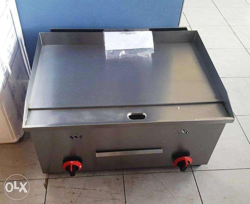 Burger Griddle heavyduty (Category: Knives & Chopping Boards) located in Manila. Submitted by qualityfoodserviceequipment (Listing ID 238536155, Image 2). Description: Gas Griddle (2 Burners) - countertop - industrial type - high quality LPG Switch Numbers: 2 Dimensions: 55 x 54 x 44 cm Warranty: 6 months on parts and services Kindly contact: Kaye Almazan Iria Trading Food Service Equipment Add: Unit 204 Chunics Bldg. Ramon Magsaysay Blvd. Sta. M