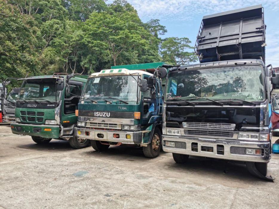 Isuzu fuso HINO Trucks ready to pull out best buy deals with us Japan