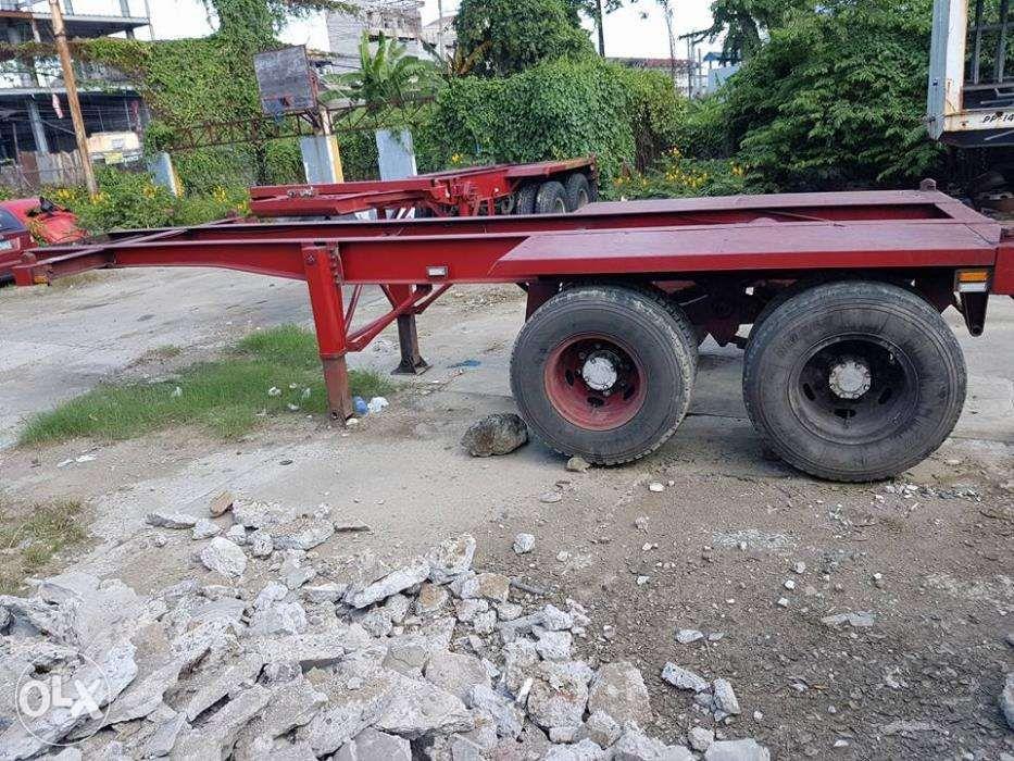 20 ft skeletal trailer (Category: Other Accessories) located in Meycauayan. Submitted by buboy.jam (Listing ID 238540572, Image 2). Description: or sale 20ft. skeletal trailer for container van isuzu fuso giga elf double diff. brake electrical working 8pcs. as is 10x20 tires Price: 250k 0-9-0-6-3-0-1-8-0-0-7.