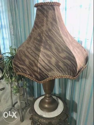 Brass Lamp Stand with Woven Shade