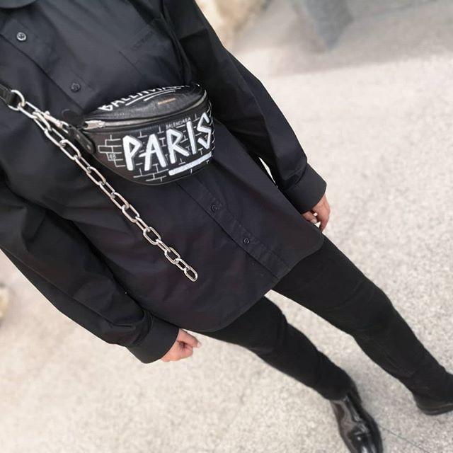 balenciaga souvenir bag