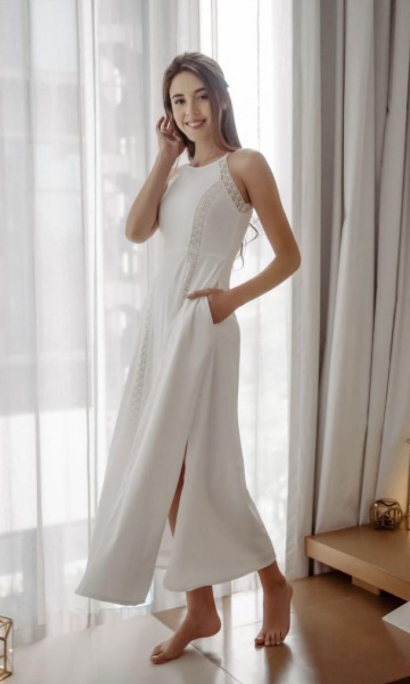 beautiful white dresses