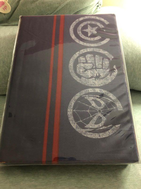 Bedsheet set (Category: Bedding & Towels) located in Singapore. Submitted by pantan (Listing ID 238347555, Image 2). Description: New, S/single, COD.
