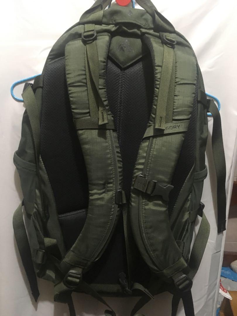 Matia top 28l backpack