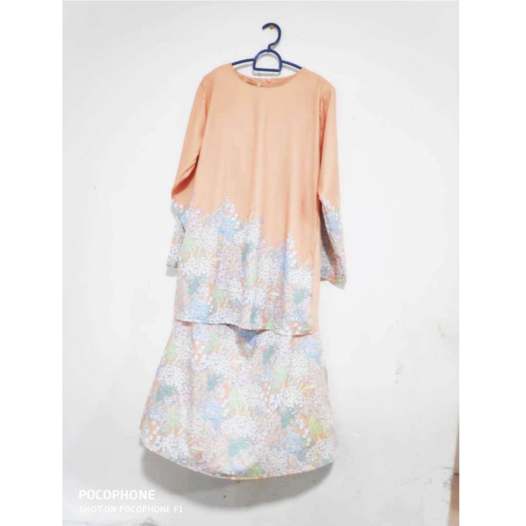 Hanis Zalikha X Jakel Baju Kurung Moden Women S Fashion Muslim Fashion Two Piece On Carousell