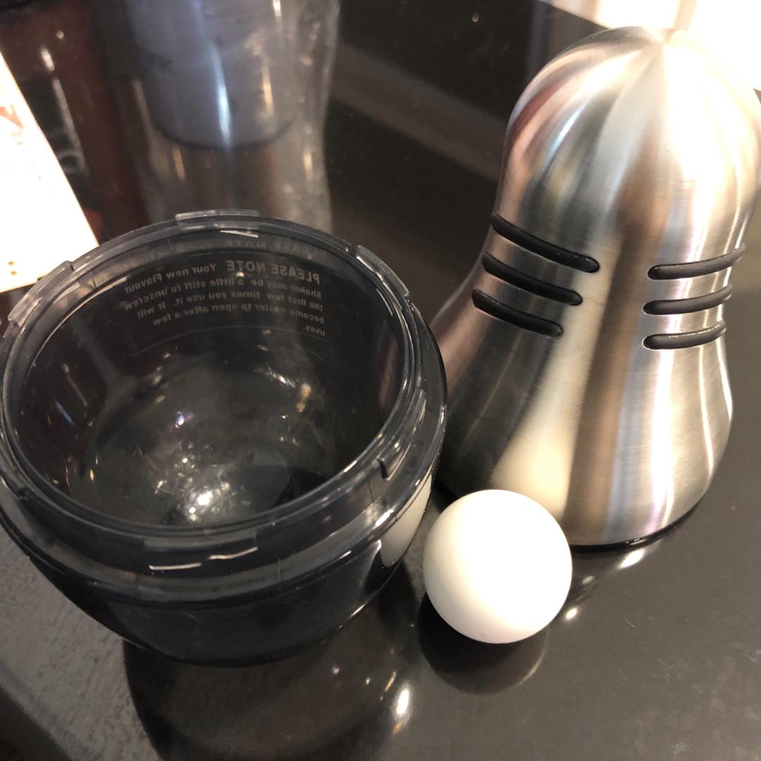 Jamie Oliver Flavour Shaker, Furniture & Home Living, Kitchenware & Tableware, Other Kitchenware