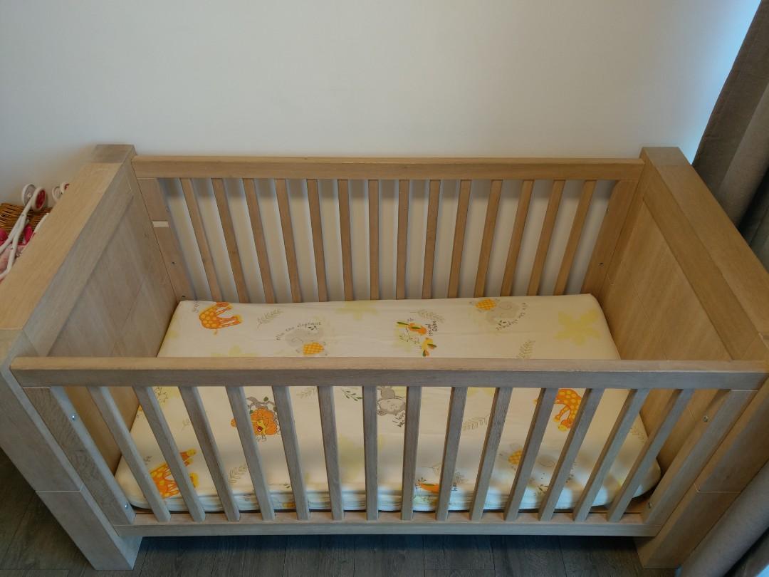 Kubus kidsmill cot bed with matress