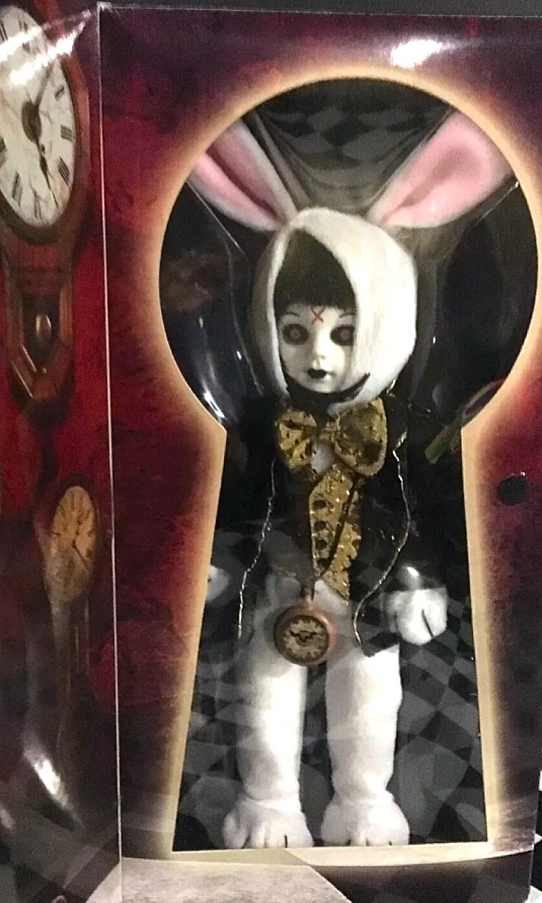 Living dead dolls Alice in Wonderland Eggzorcist as Rabbit Eggy