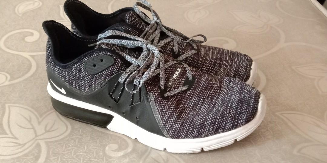 Nike sales sequent 3