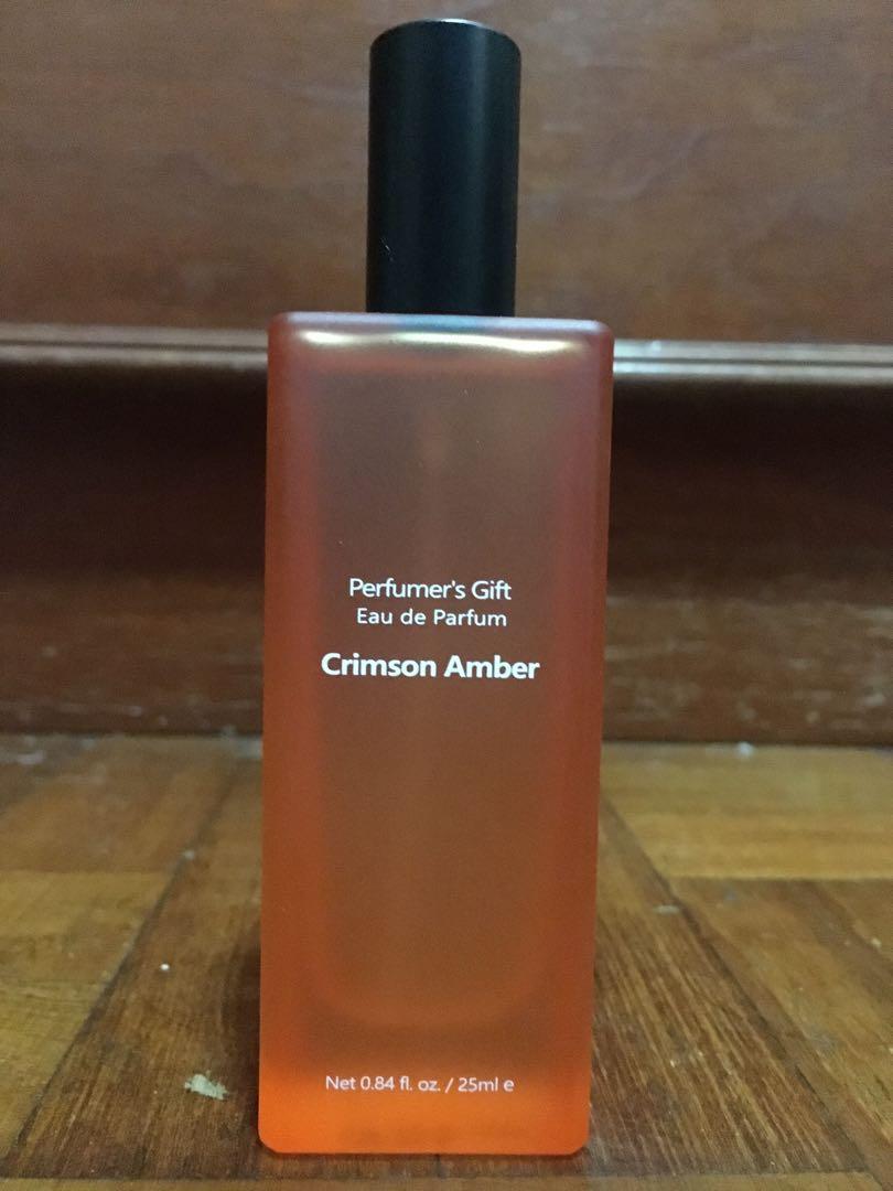 Crimson best sale amber perfume